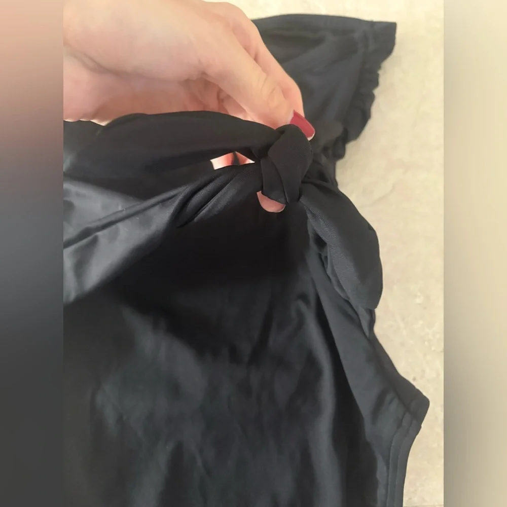 NEW Loft Ruched Bandeau Black One Piece Swimsuit- Size XS - Picture 12 of 16